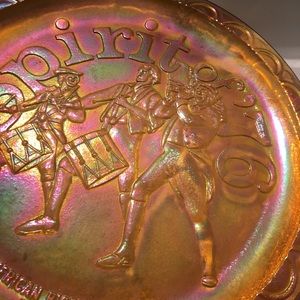 Vintage Spirit of 1976 carnival glass‎ plate